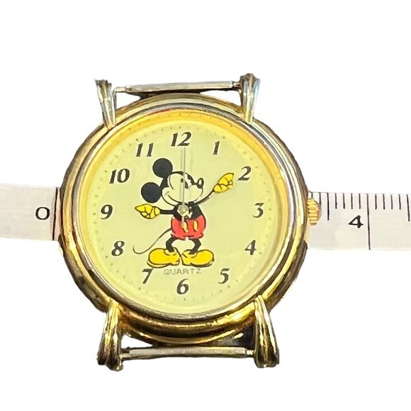 VINTAGE MICKEY MOUSE QUARTZ WATCH - NO BAND - Picture 10 of 11